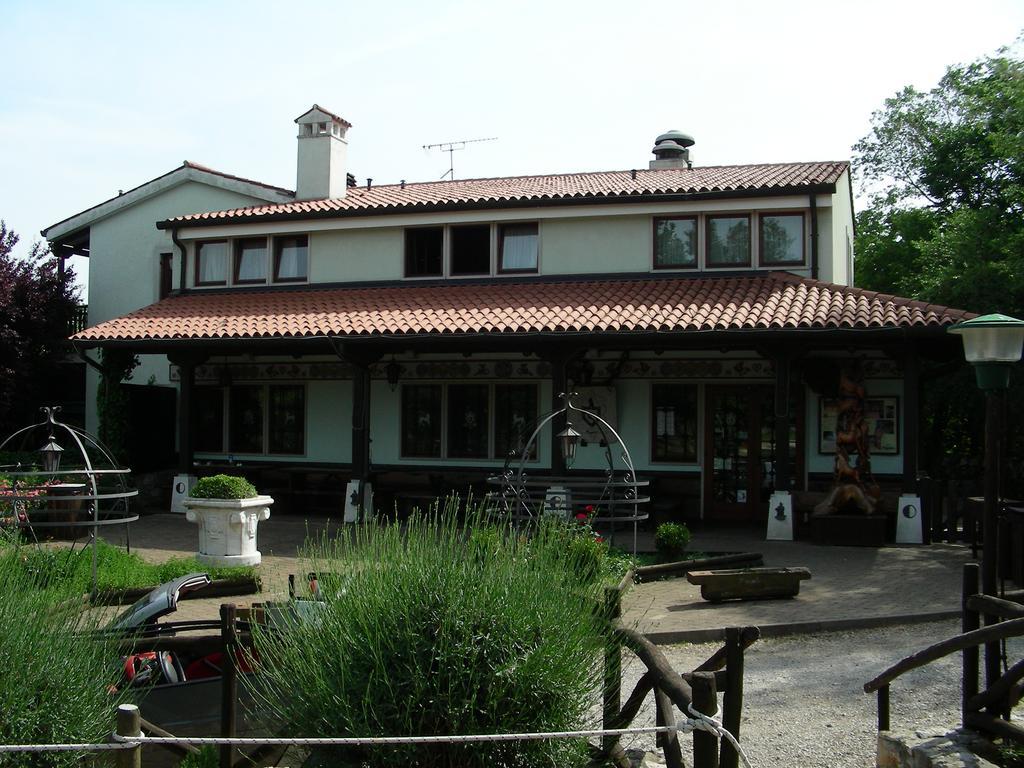 Agriturismo Mezzaluna Malchina Dış mekan fotoğraf